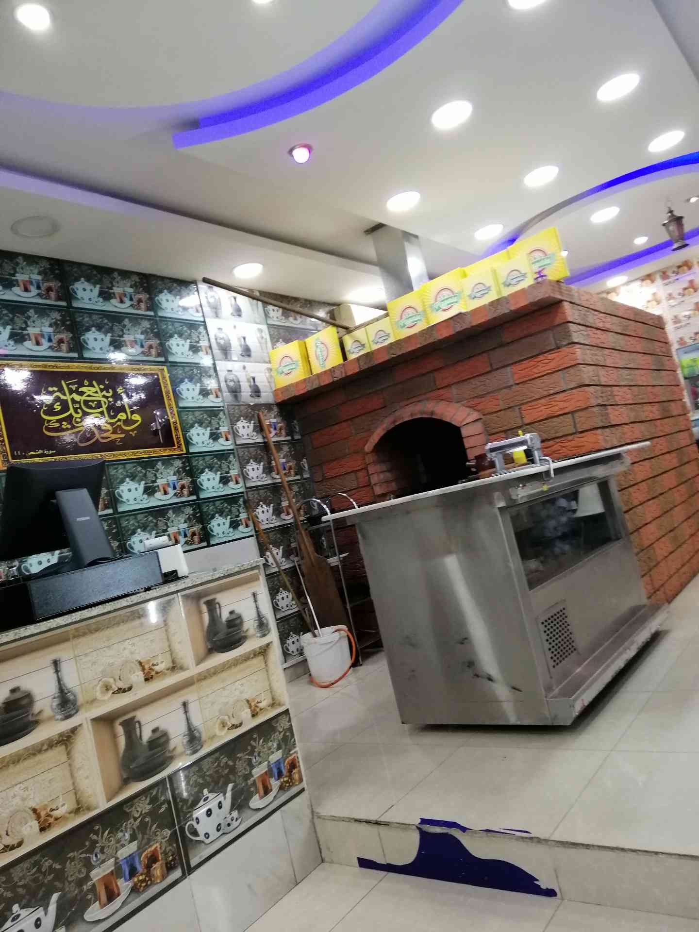 ديكورات بالطوب الأحمر
لا تنسَ أنك شاهدت هذا الإعلان في عنكبوت
نعمل في تنفيذ الديكورات الجبصيه...