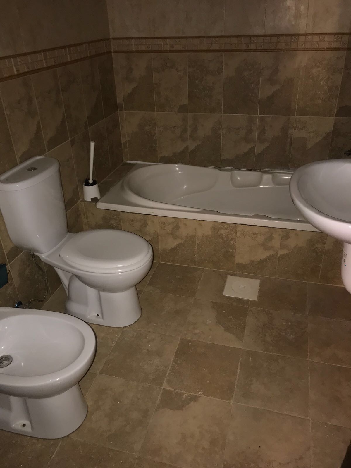 Ground Floor apartment for sale in Amman
لا تنسَ أنك شاهدت هذا الإعلان في عنكبوت
شقة ارضي184...