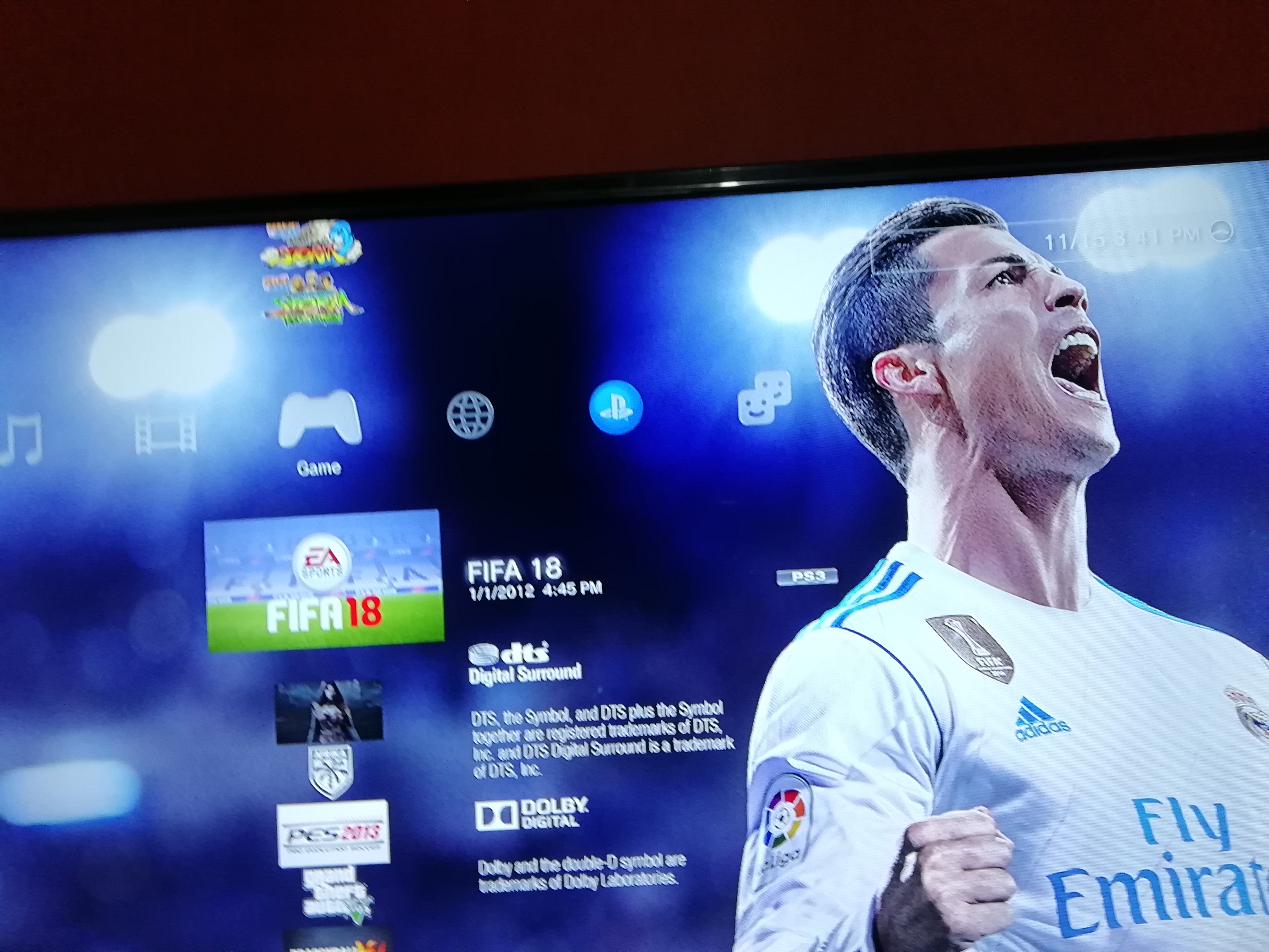 بلايستيشن 3 معدل سوبر سليم 500 جيجا عليه 46 لعبه معاه جميع أغراضه
لا تنسَ أنك شاهدت هذا الإعلان في عنكبوت...