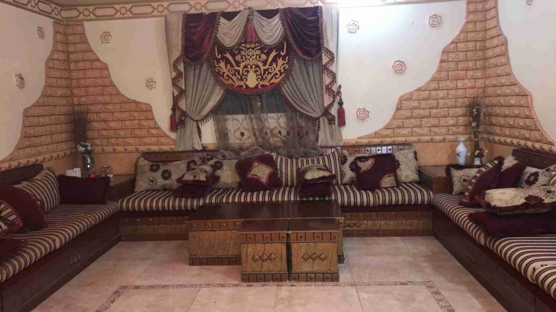 كنب خشب ماليزي                                            


	 				لا تنسَ أنك شاهدت هذا الإعلان في عنكبوت            
	 				
                                كنب خشب ماليزي 
اطواله 9 في 5 في 4
مع...