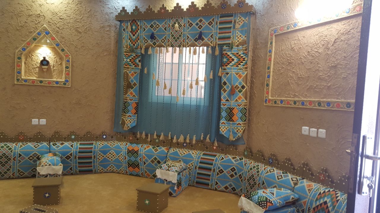 الان تفصيل مجلس الخشب على الطراز الشعبي
لا تنسَ أنك شاهدت هذا الإعلان في عنكبوت
مساند خشب تفص...