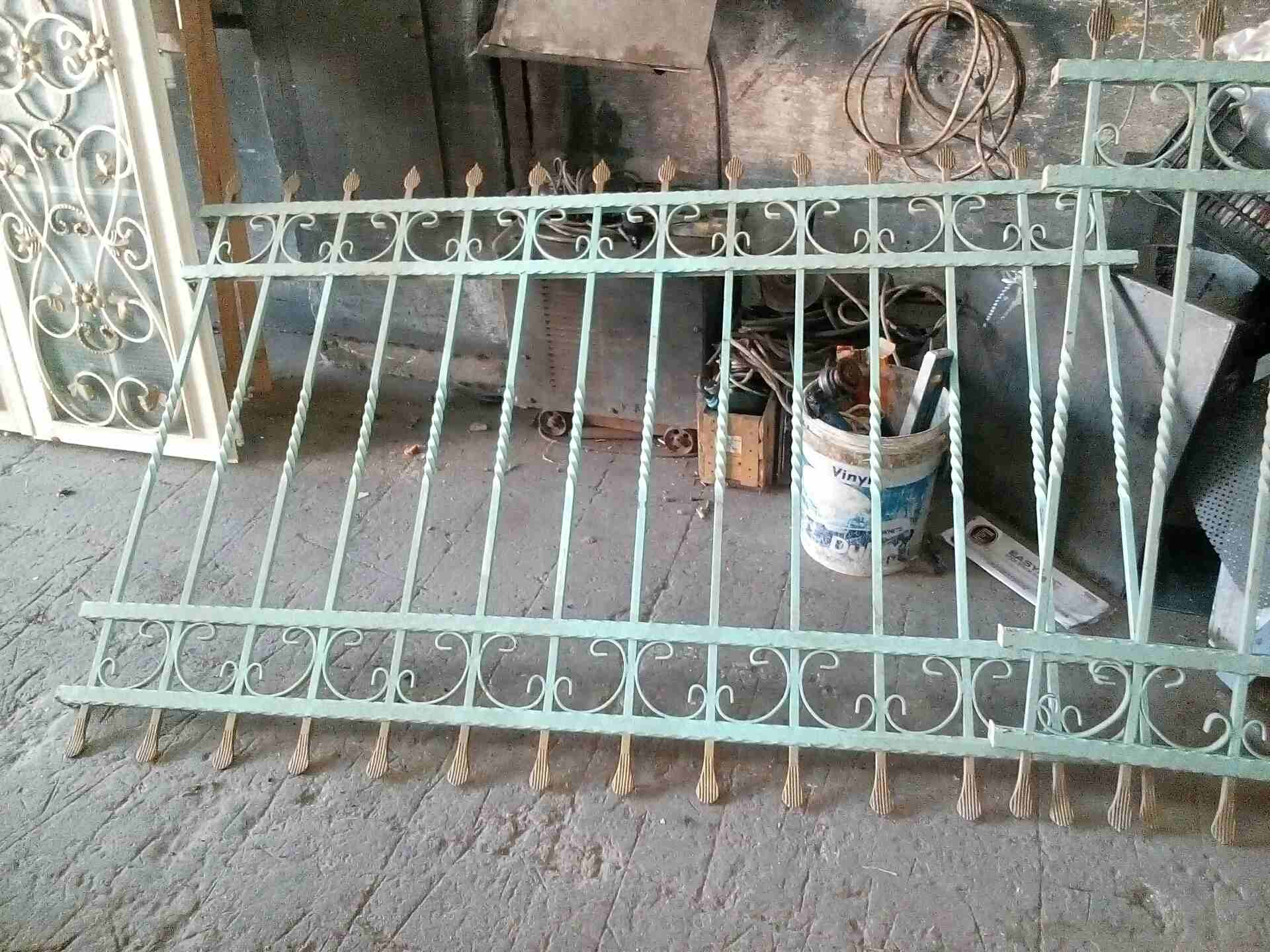 ابواب وشبابيك حديد
لا تنسَ أنك شاهدت هذا الإعلان في عنكبوت
قابل للمفاوضه...