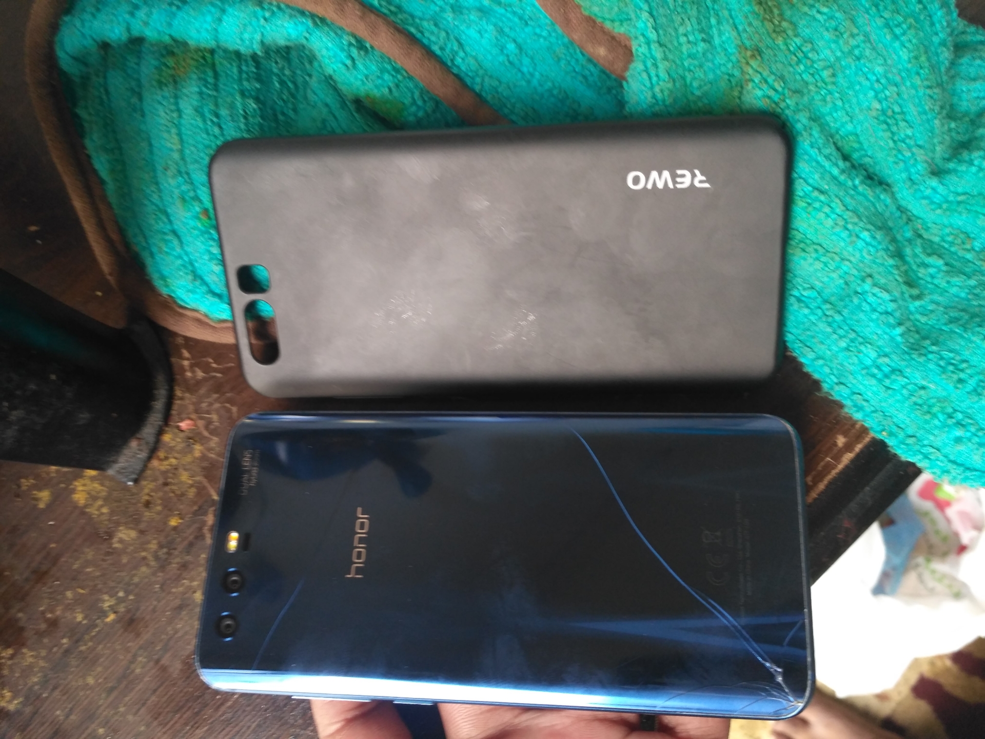 Huawei honor 9 for exchange friends. very good condition but back scratches
لا تنسَ أنك شاهدت هذا الإعلان في عنكبوت...