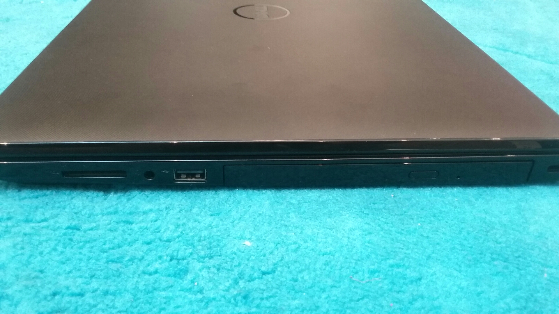 لابتوب ديل DELL نظيف جدا للبيع
لا تنسَ أنك شاهدت هذا الإعلان في عنكبوت
للبيع لابتوب ديل نظيف...