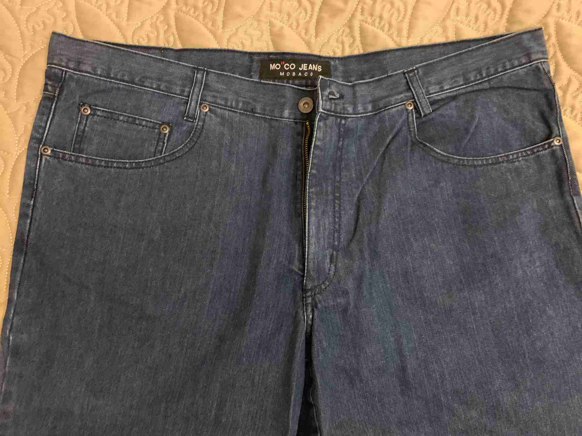 Mo&rdquo;co jeans size 40                                            


	 				لا تنسَ أنك شاهدت هذا الإعلان في عنكبوت            
	 				
                                Available 3 jeans trousers...