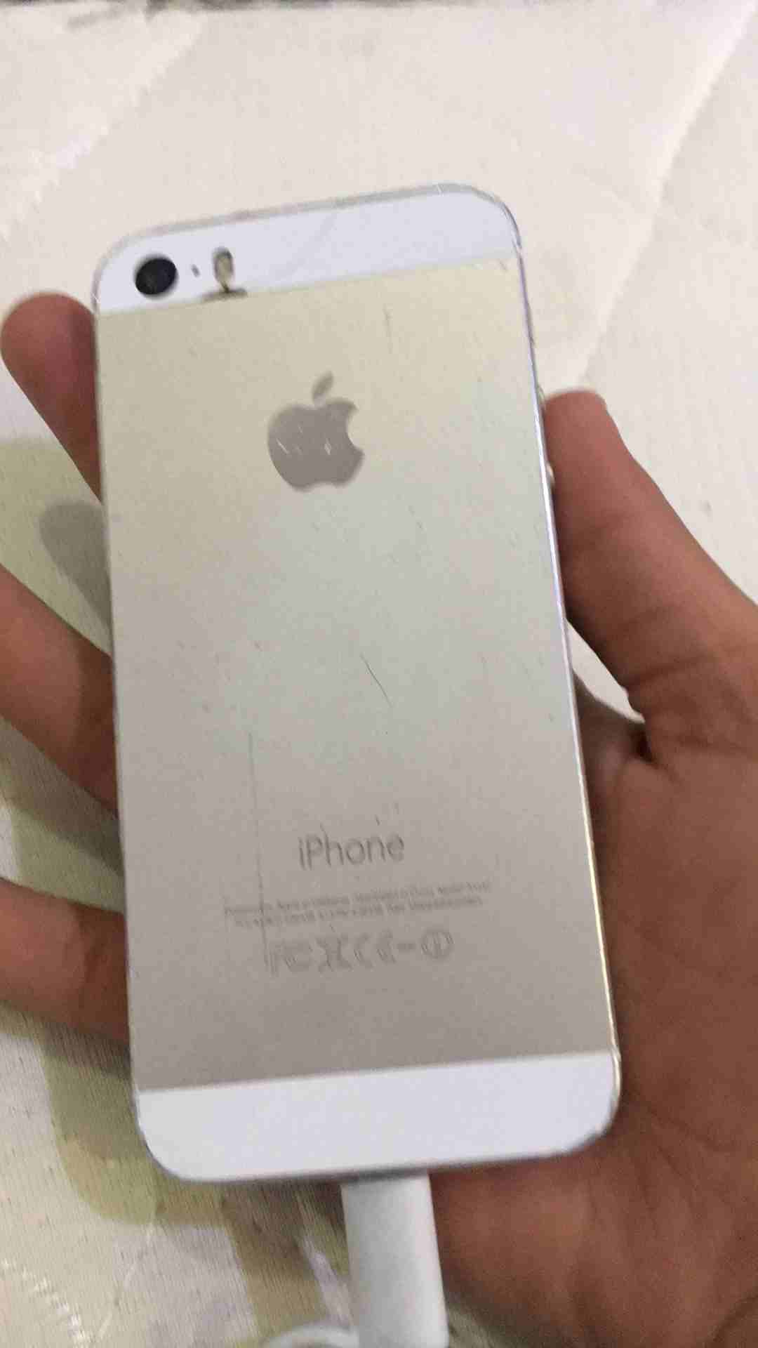 ايفون 5s نضيف                                            


	 				لا تنسَ أنك شاهدت هذا الإعلان في عنكبوت            
	 				
                            اي كلاود مقفل 
الجوال نضيف...