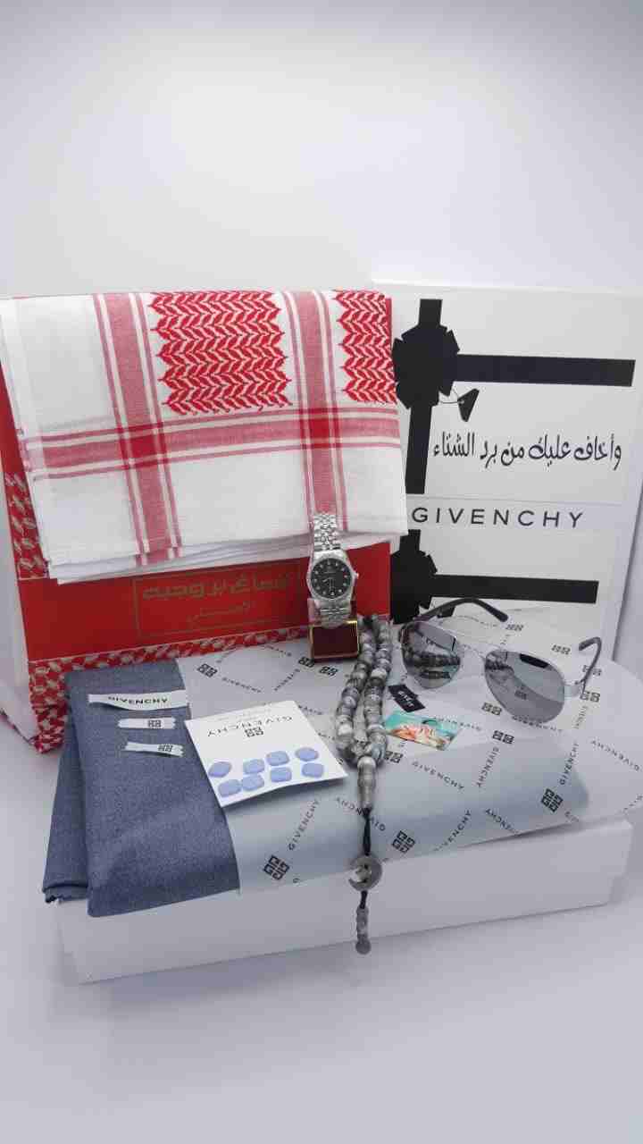 عرض جديد (رجالي) طقم جيفنشي شتوي لمحبي الأناقه والتميز
لا تنسَ أنك شاهدت هذا الإعلان في عنكبوت
عر...