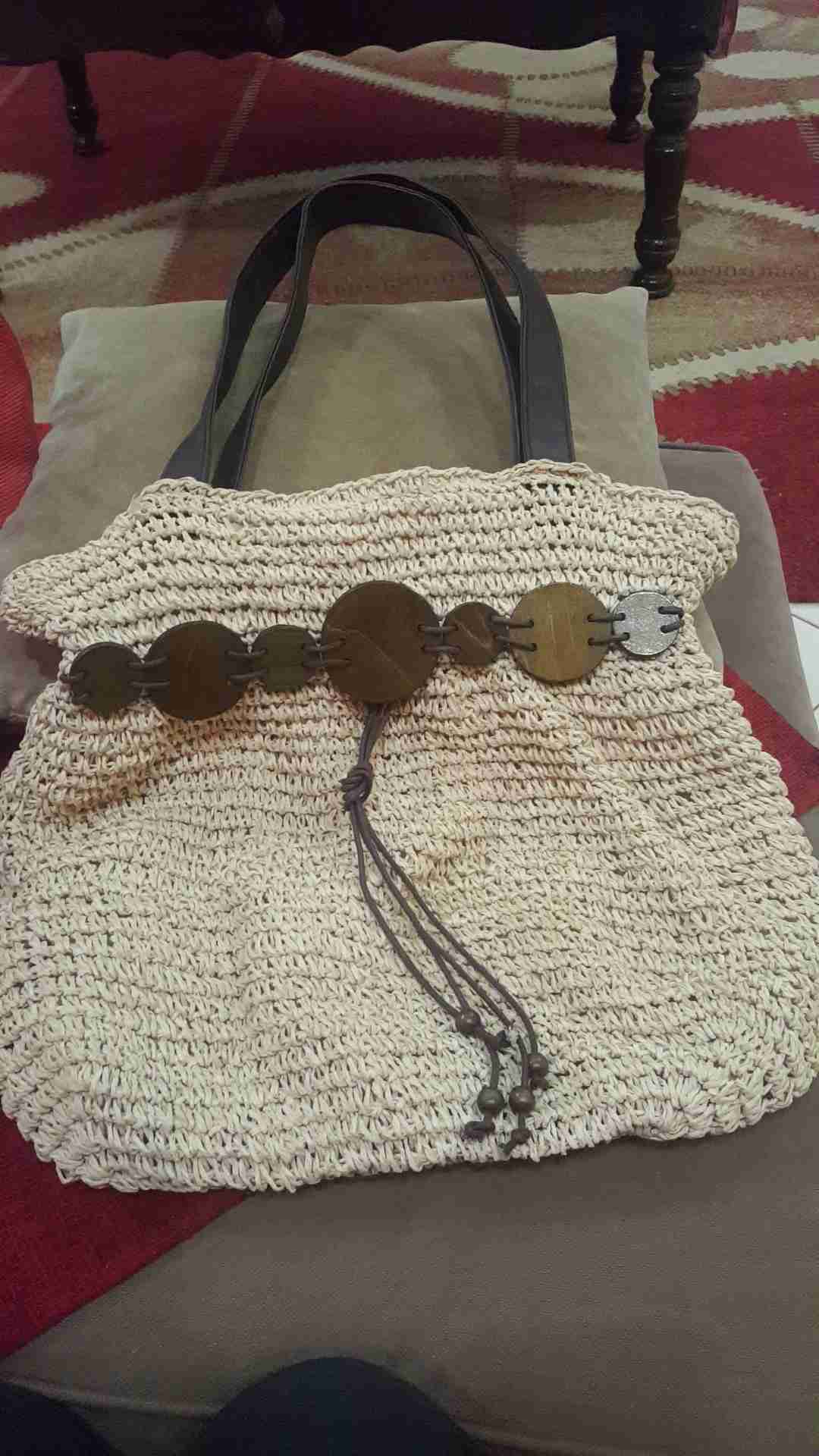 شنطه بيج                                            


	 				لا تنسَ أنك شاهدت هذا الإعلان في عنكبوت            
	 				
                                شنطه مقاس وسط شبه جديده...