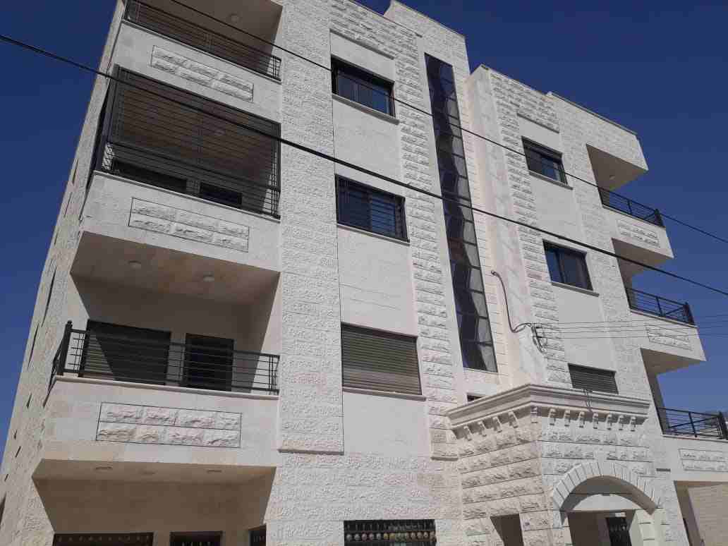 شقة للبيع طابق ارضي مع ترس بمساحة 150م وغرفة غسيل ... بطبربور ... بتشطيبات وديكو                                            


	 				لا تنسَ أنك شاهدت هذا الإعلان في عنكبوت...