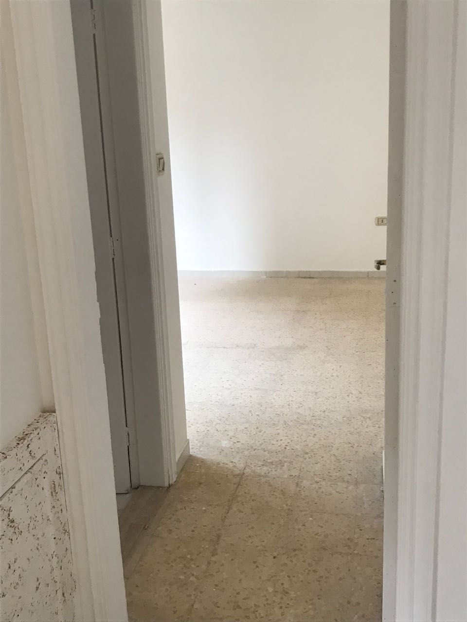 شقه في الجاردنز طابق ارضي 178
لا تنسَ أنك شاهدت هذا الإعلان في عنكبوت
منزل في الجاردنز بلقرب...