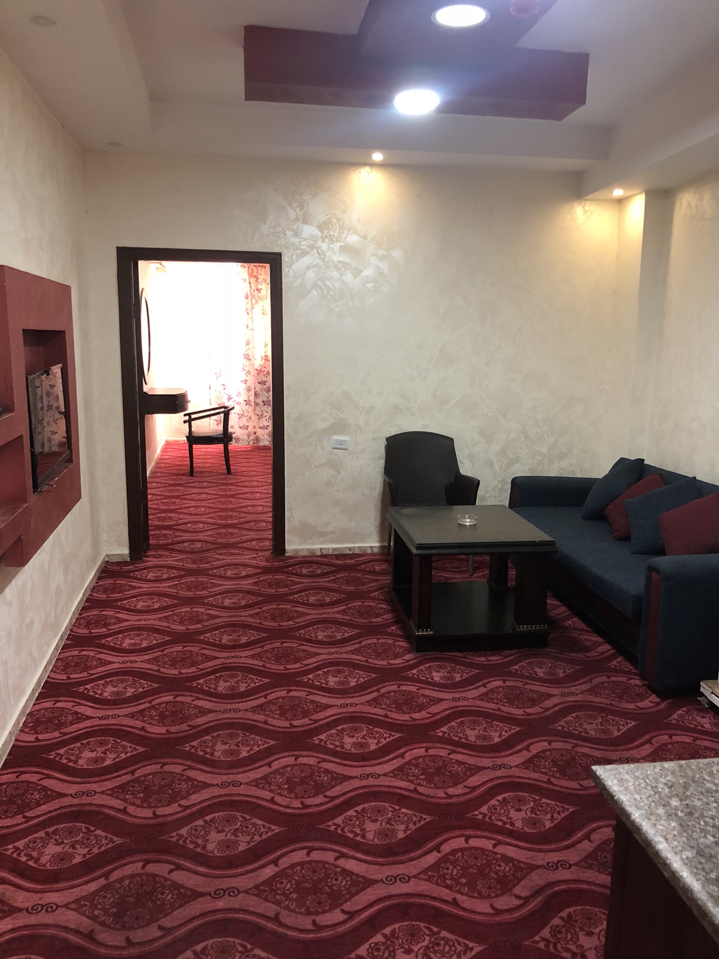ستديو مفروشة مميزة في وسط الصويفية                                            


	 				لا تنسَ أنك شاهدت هذا الإعلان في عنكبوت            
	 				
                                ستوديوهات مفروشة م...