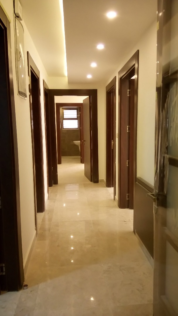 شقه فارغه 310 متر للإيجار في دير غبار                                            


	 				لا تنسَ أنك شاهدت هذا الإعلان في عنكبوت            
	 				
                                4 نوم 2 ماستر...
