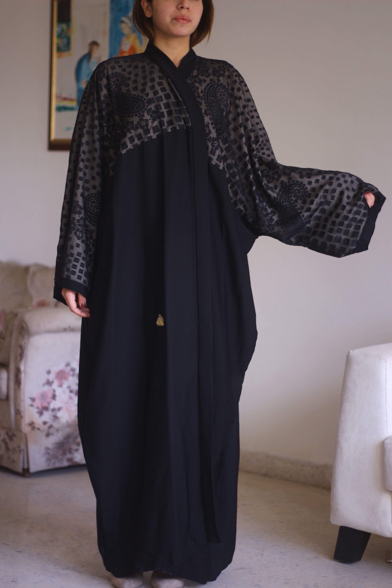 New handmade abayas by a saudi designer. عبايات فخمة من مصممة سعودية
لا تنسَ أنك شاهدت هذا الإعلان في عنكبوت...