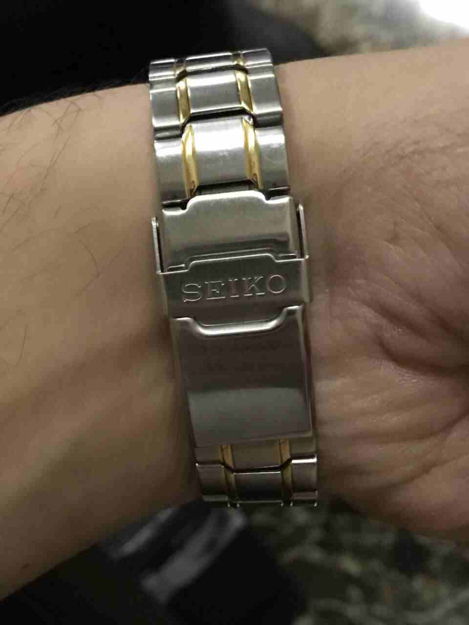 ساعه 5 seiko اوتوماتيك اصليه جديده
لا تنسَ أنك شاهدت هذا الإعلان في عنكبوت
ساعه سيكو 5 seiko اصلي...