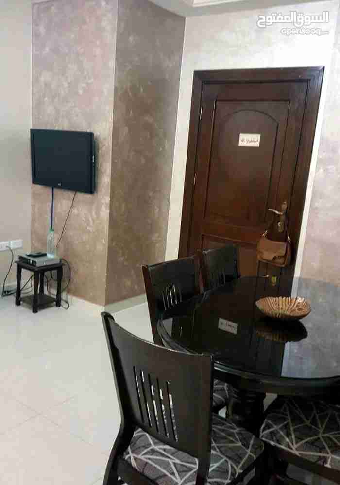شقة سكنية مقابل سور الجامعة الاردنية الخلفي ش خليل الساكت
لا تنسَ أنك شاهدت هذا الإعلان في عنكبوت...