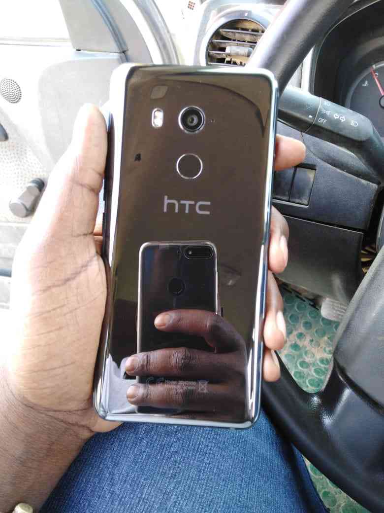 جوال HTC U 11 plus مستعمل استعمال خفيف بكامل اغراضه اسود مطفي
لا تنسَ أنك شاهدت هذا الإعلان في عنكبوت...