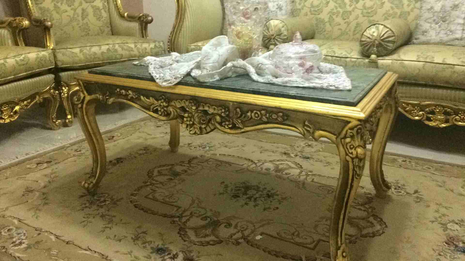 صالون مدهب
لا تنسَ أنك شاهدت هذا الإعلان في عنكبوت
صالون من كنبه واربع كراسى استعمال نظيف جدا كأن...