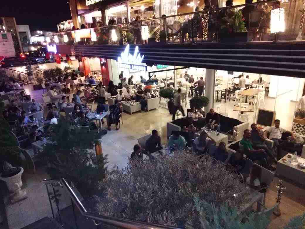 كوفي شوب للبيع في عبدون                                            


	 				لا تنسَ أنك شاهدت هذا الإعلان في عنكبوت            
	 				
                            كوفي شوب سياحي من الدرجة الاولى م...