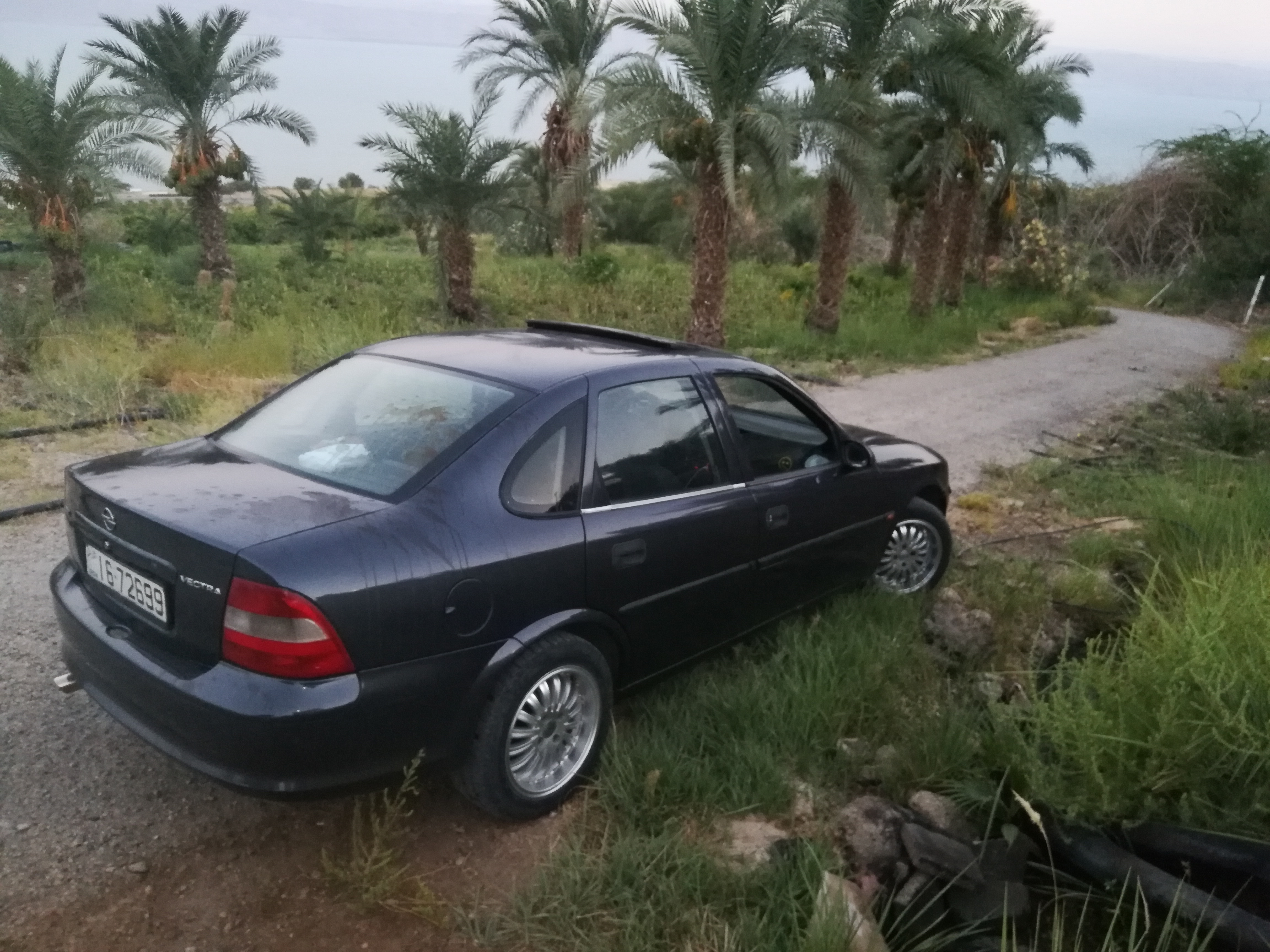 أوبل فيكترا 1996
لا تنسَ أنك شاهدت هذا الإعلان في عنكبوت
فيكترا الجوهرة 1996
السيارة حلوة وق...