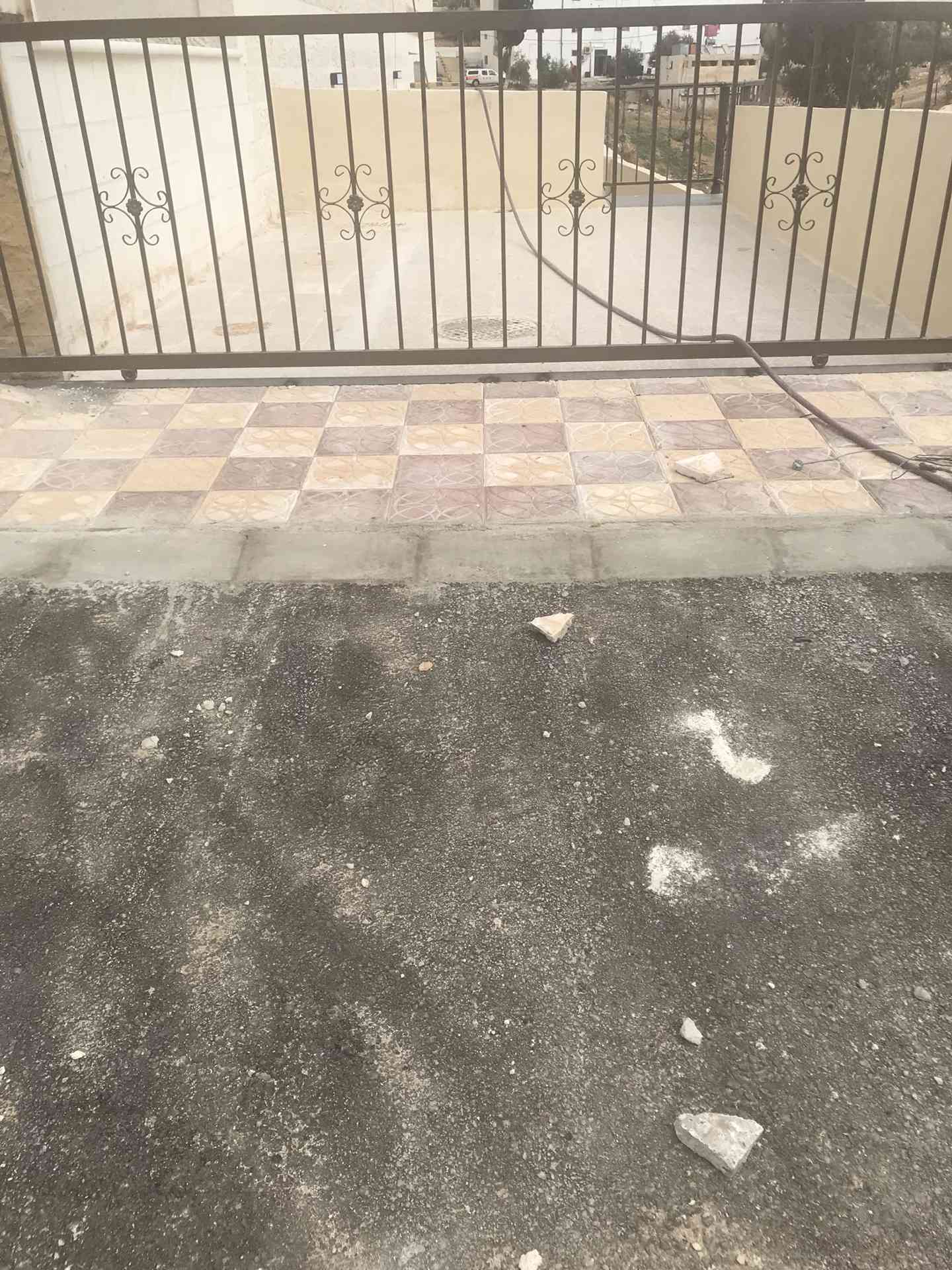 شقق للبيع في طبربور مساحات و طوابق مختلفه من المالك مباشره
لا تنسَ أنك شاهدت هذا الإعلان في عنكبوت...