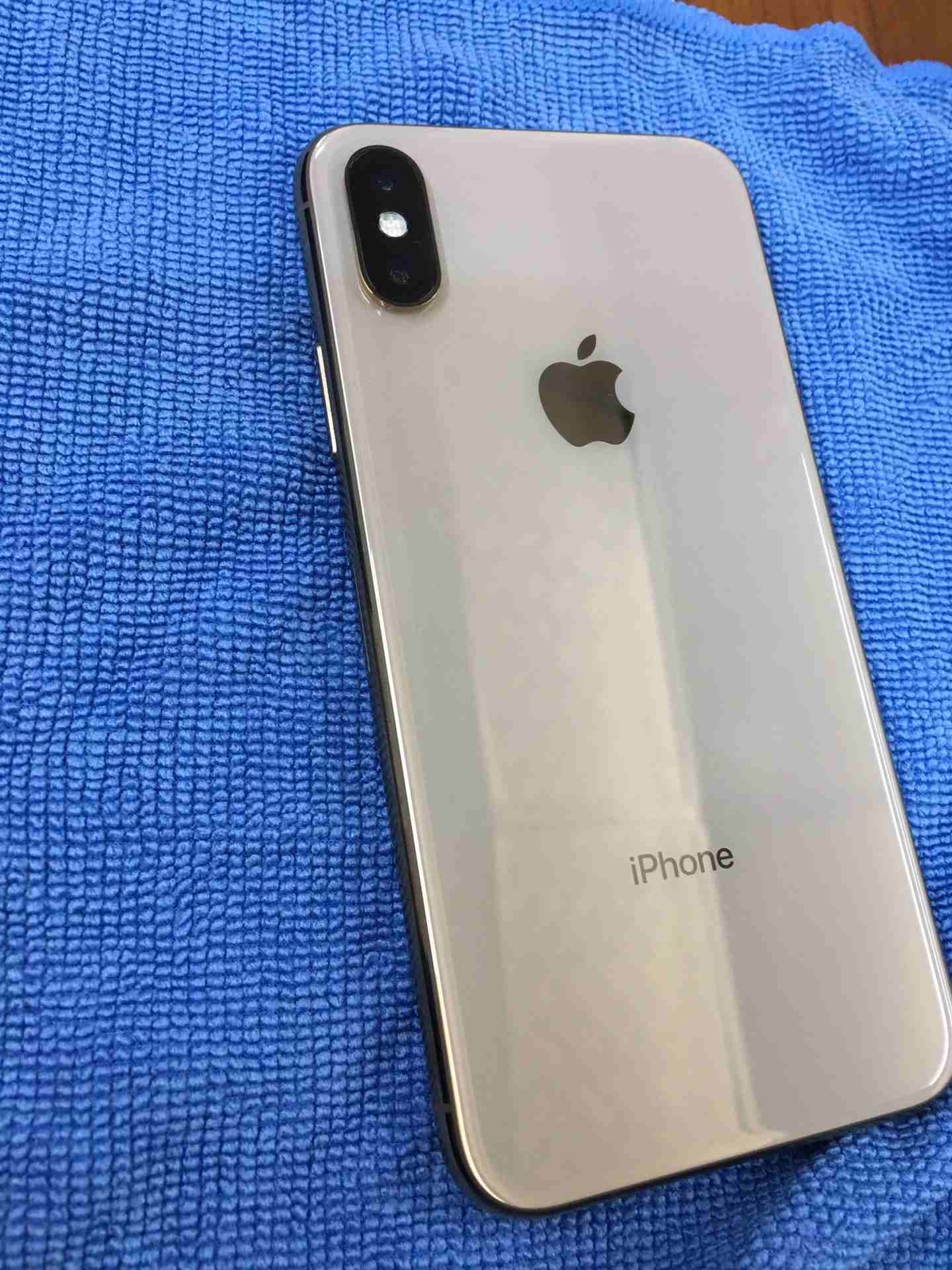 ايفون iphone Xs بحااال الجديد كامل اغرااضو مستعمل شهر بسعر حررررق                                            


	 				لا تنسَ أنك شاهدت هذا الإعلان في عنكبوت...