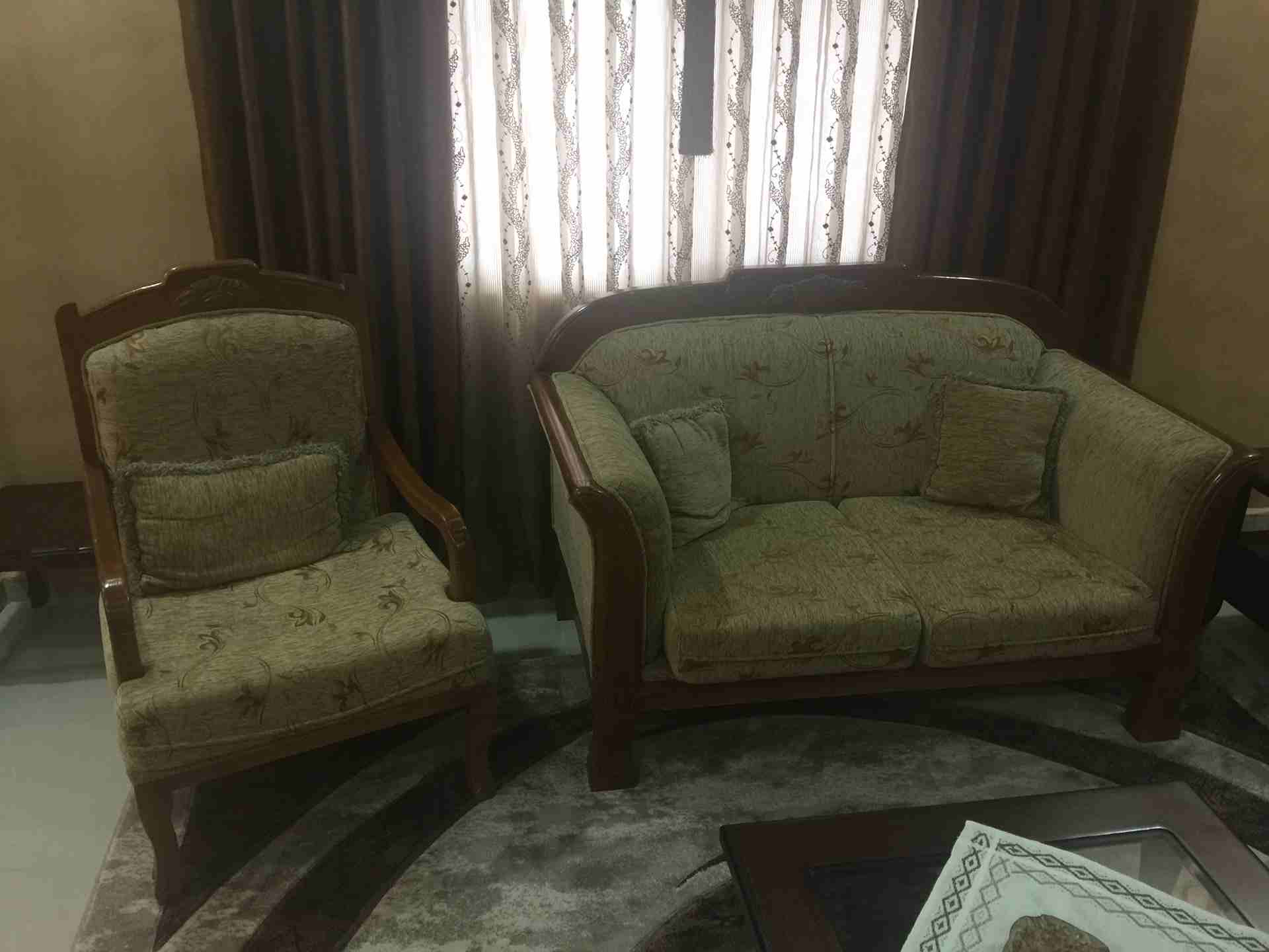 اربد / كفريوبا                                            


	 				لا تنسَ أنك شاهدت هذا الإعلان في عنكبوت            
	 				
                            طقم ضيوف  9 مقاعد بحالة جيده جدا بسعر مغري...