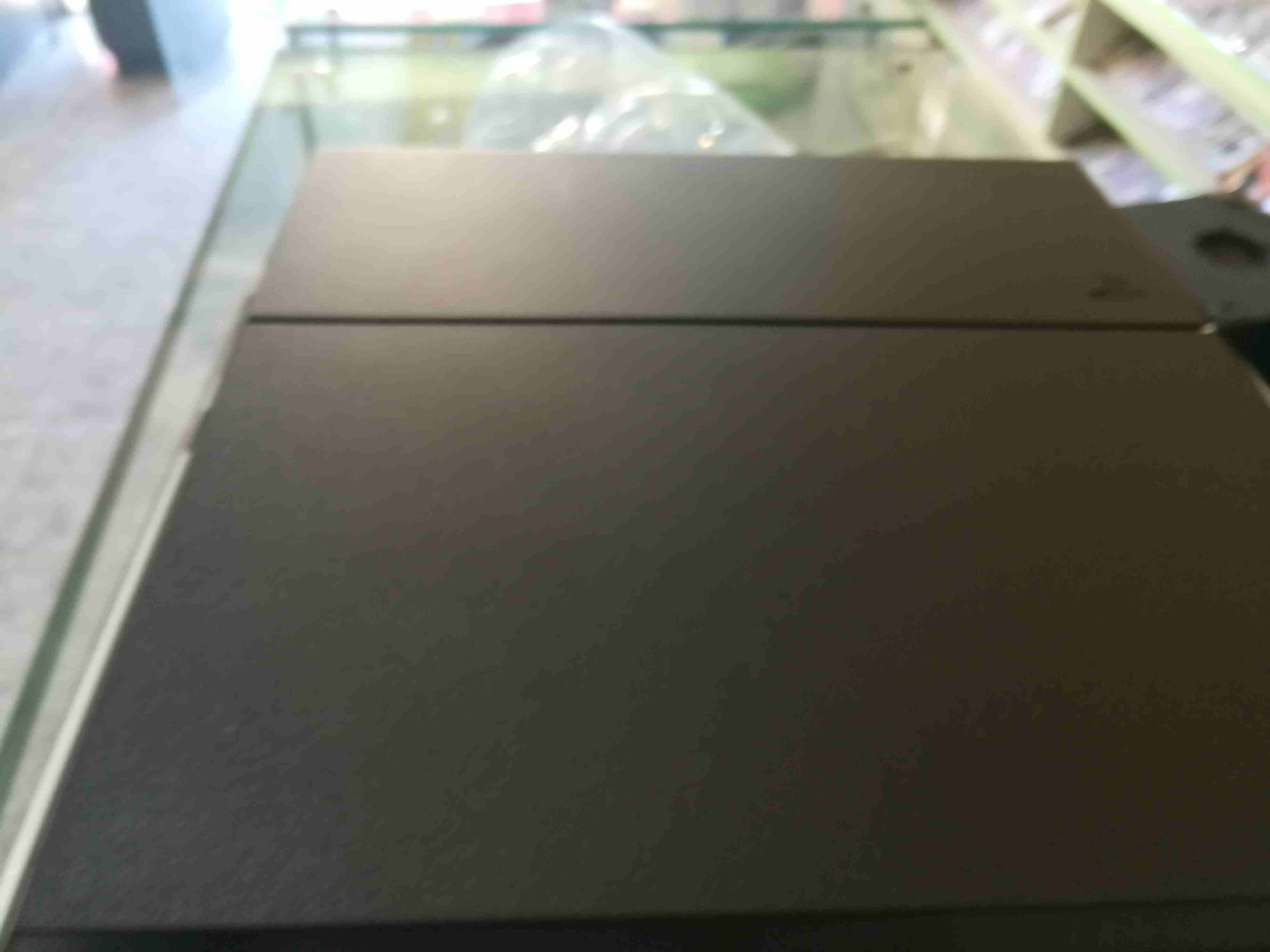 جهاز بلاستيشن 4 بحالة الجديد ps4
لا تنسَ أنك شاهدت هذا الإعلان في عنكبوت
الجهاز بحالة الجديد مافي...