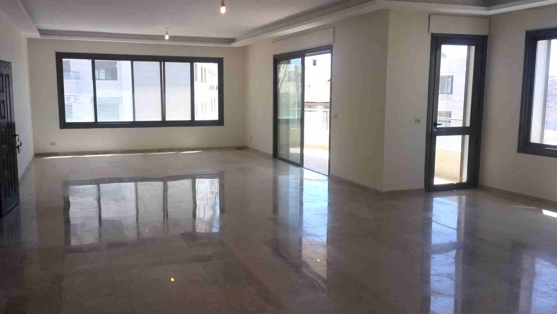 شقق للبيع ديرغبار طابقية 330م و278م - 4 نوم                                            


	 				لا تنسَ أنك شاهدت هذا الإعلان في عنكبوت            
	 				
                            شقق للبيع دير...