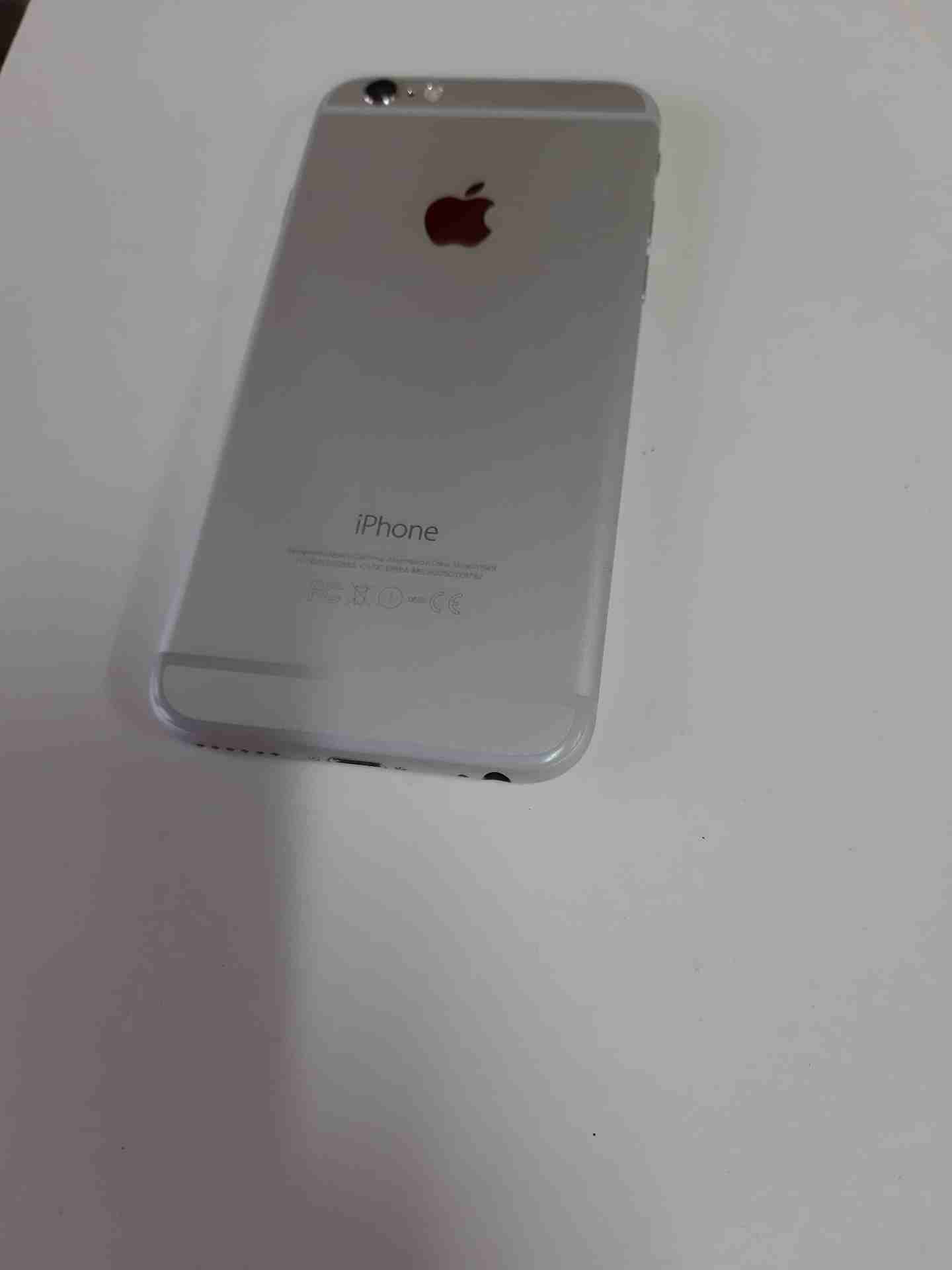 iphone 6 silver 64 G                                            


	 				لا تنسَ أنك شاهدت هذا الإعلان في عنكبوت            
	 				
                            iphone 6  64G بحال الوكاله الجهاز تو...