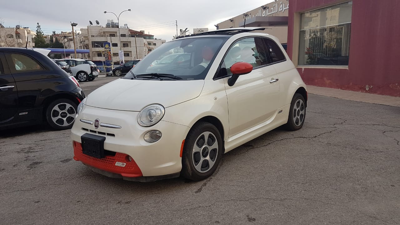 فيات 500e موديل 2013 بانوراما
لا تنسَ أنك شاهدت هذا الإعلان في عنكبوت
فيات 500e موديل 2013 با...