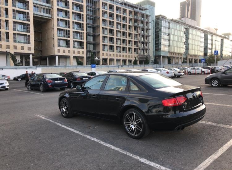 Audi A4  2010                                            


	 				لا تنسَ أنك شاهدت هذا الإعلان في عنكبوت            
	 				
                                فحص 4 جيد .. صيانه وكاله .. تأمين شامل...