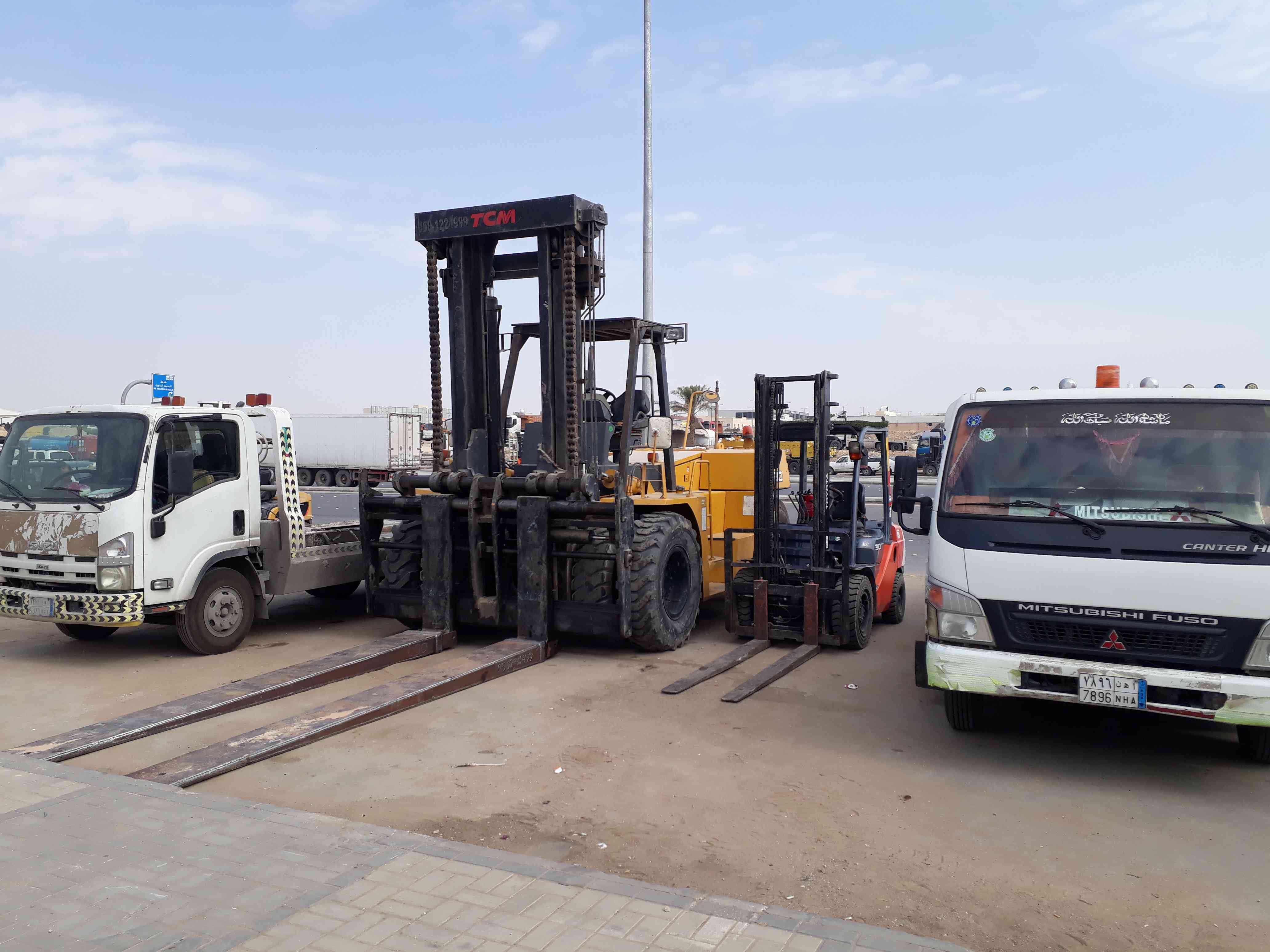 Forklift truck for rent 3 ton 7 ton 10 ton 16 ton 23 ton
لا تنسَ أنك شاهدت هذا الإعلان في عنكبوت...