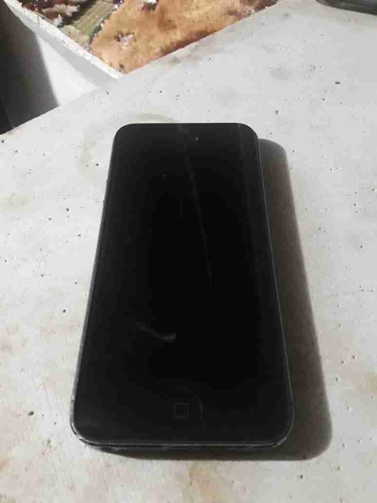 i phone 5 black ايفون 5
لا تنسَ أنك شاهدت هذا الإعلان في عنكبوت
ايفون 5 بحالة ممتازهًً نضيفً...