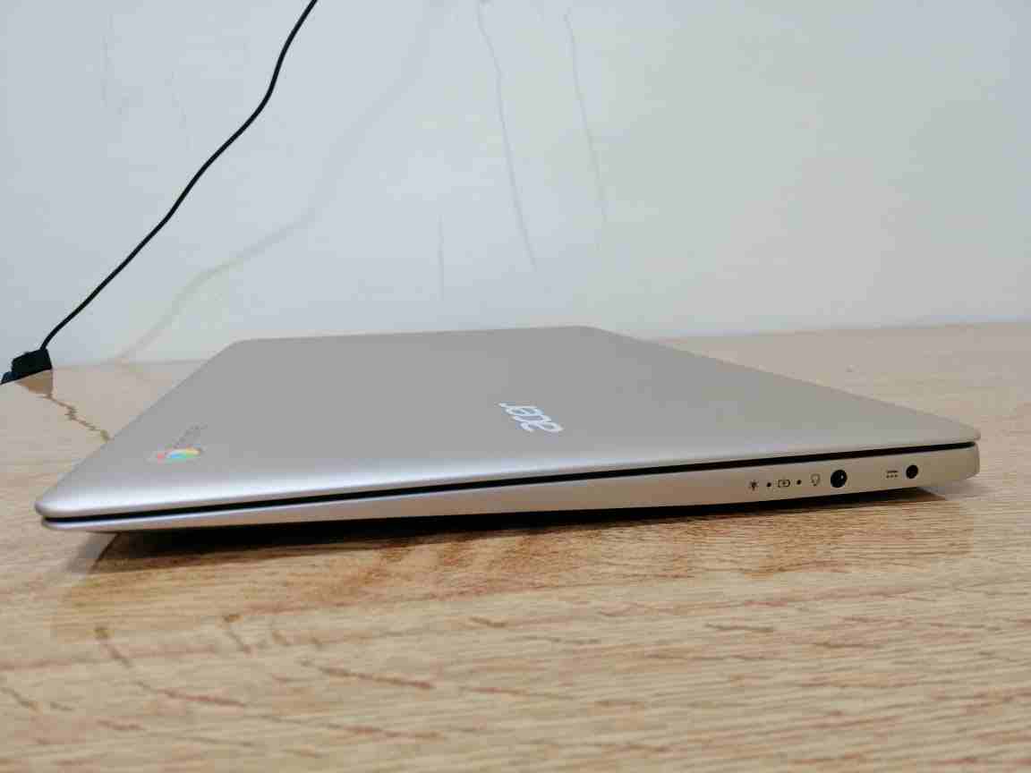 نوت بوك وكالة بالكرتونة
لا تنسَ أنك شاهدت هذا الإعلان في عنكبوت
Chromebook 14 CB3-431-C5FM مديل ا...