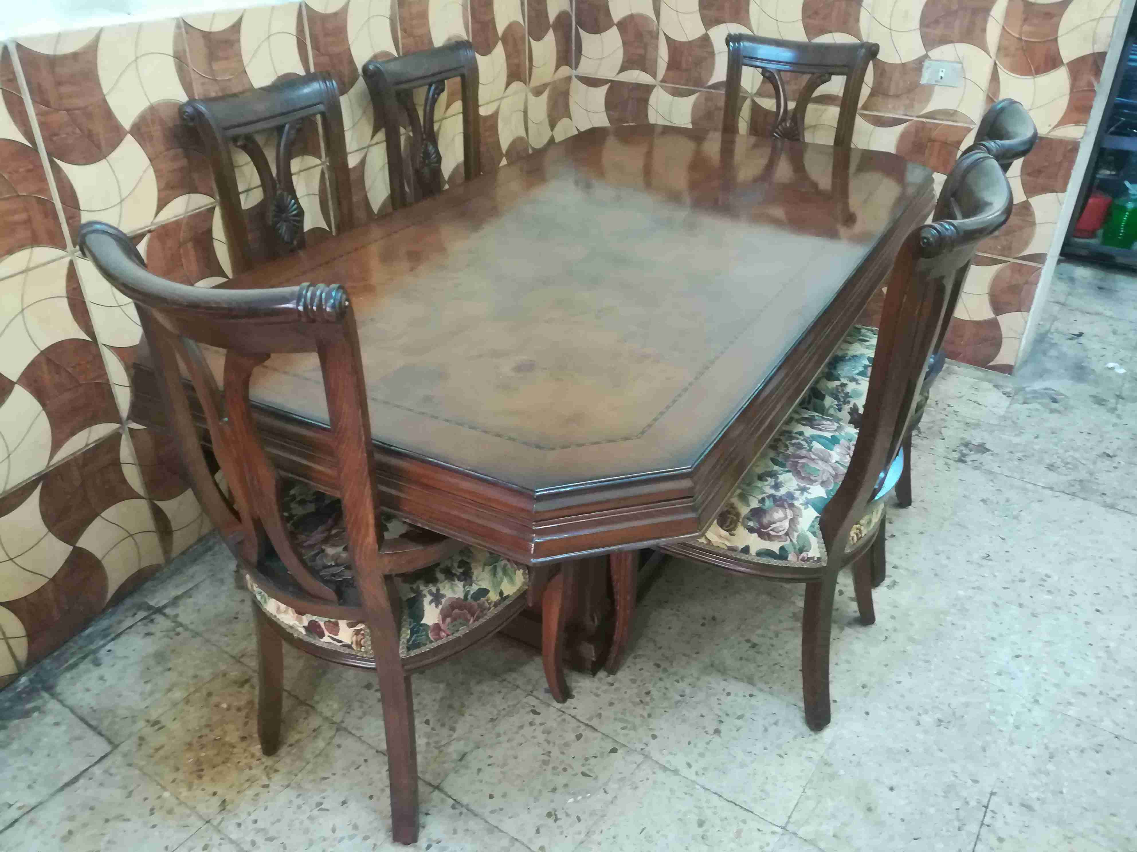 طاولة سفرة مصرية خشب بلوط صلب
لا تنسَ أنك شاهدت هذا الإعلان في عنكبوت
طاولة سفرة مصرية خشب ال...