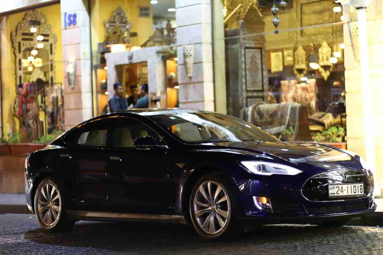 تيسلا اس 90D                                            


	 				لا تنسَ أنك شاهدت هذا الإعلان في عنكبوت            
	 				
                            تيسلا اس 90D فل الفل لون كحلي 
تعد من اعلى...