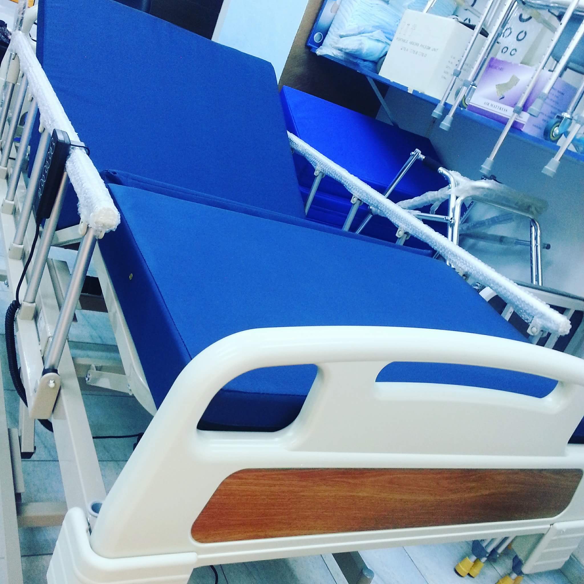 سرير طبي كهربائي جميع الحركات 0790615152
لا تنسَ أنك شاهدت هذا الإعلان في عنكبوت
سرير طبي كهر...