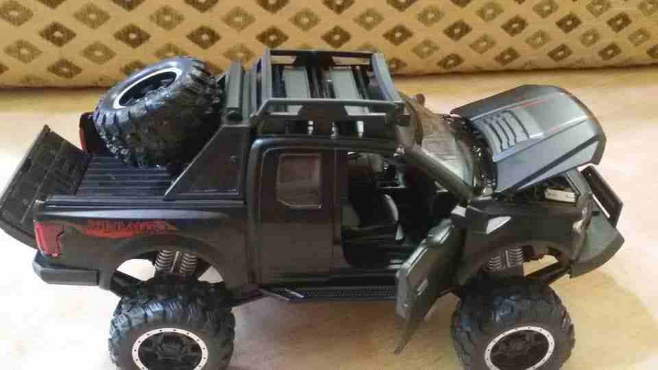 مجسم بكم فورد رابتور F150 حديد
لا تنسَ أنك شاهدت هذا الإعلان في عنكبوت
مجسم بكم فورد رابتور f150...