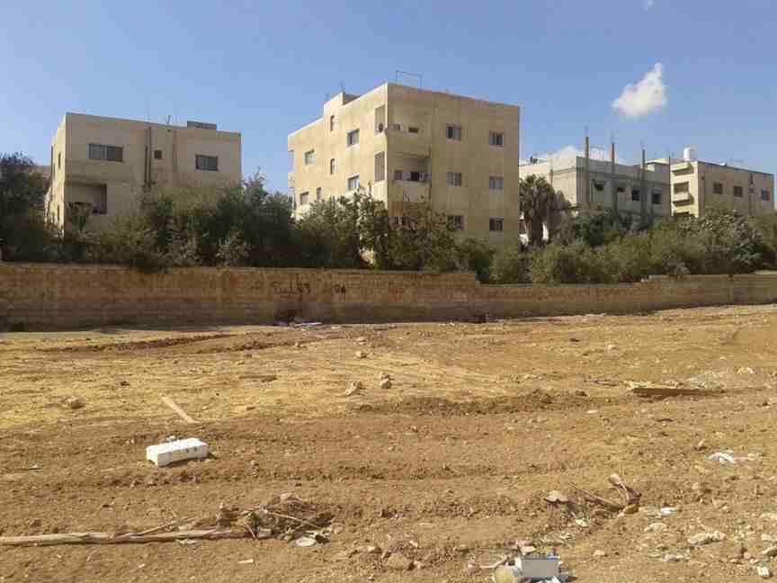 الأردن - عمان
قطعة ارض في الجويدة/ حي الباير
حوض: المستندات و أم زعرورة
المساحة: 756م
الموقع: قرب حديقة الجويدة و مدرسة الجويدة الأساسيّة المختلطة
واجهة على الشارع 24م بطول 31.3م تقريبا
شارع 12م...