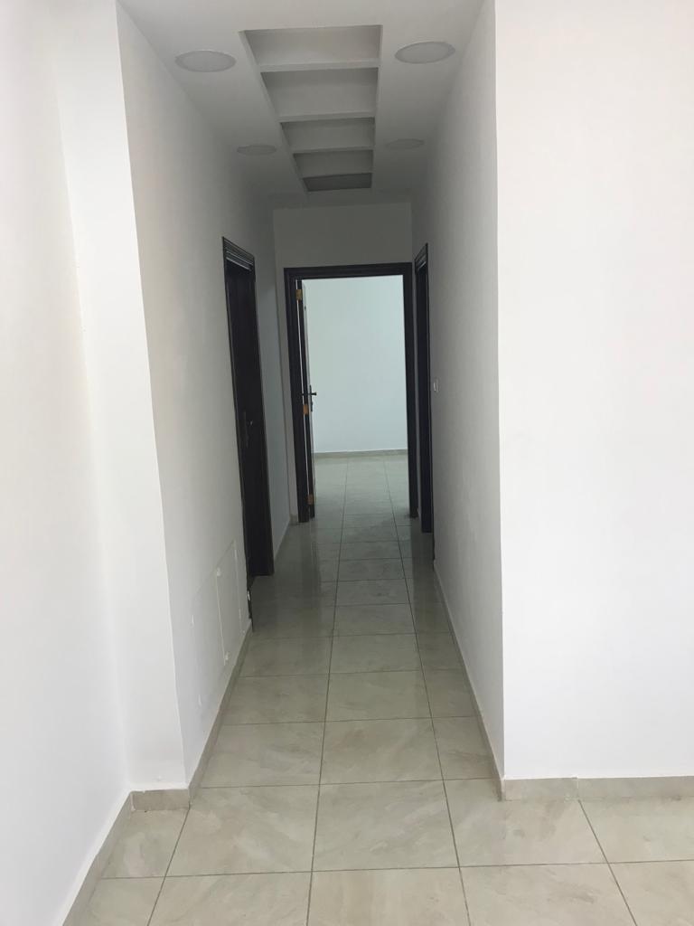 شقة ارضية مع ترس مميزة بالقرب من حي الصحابة
لا تنسَ أنك شاهدت هذا الإعلان في عنكبوت
شقة طابق...