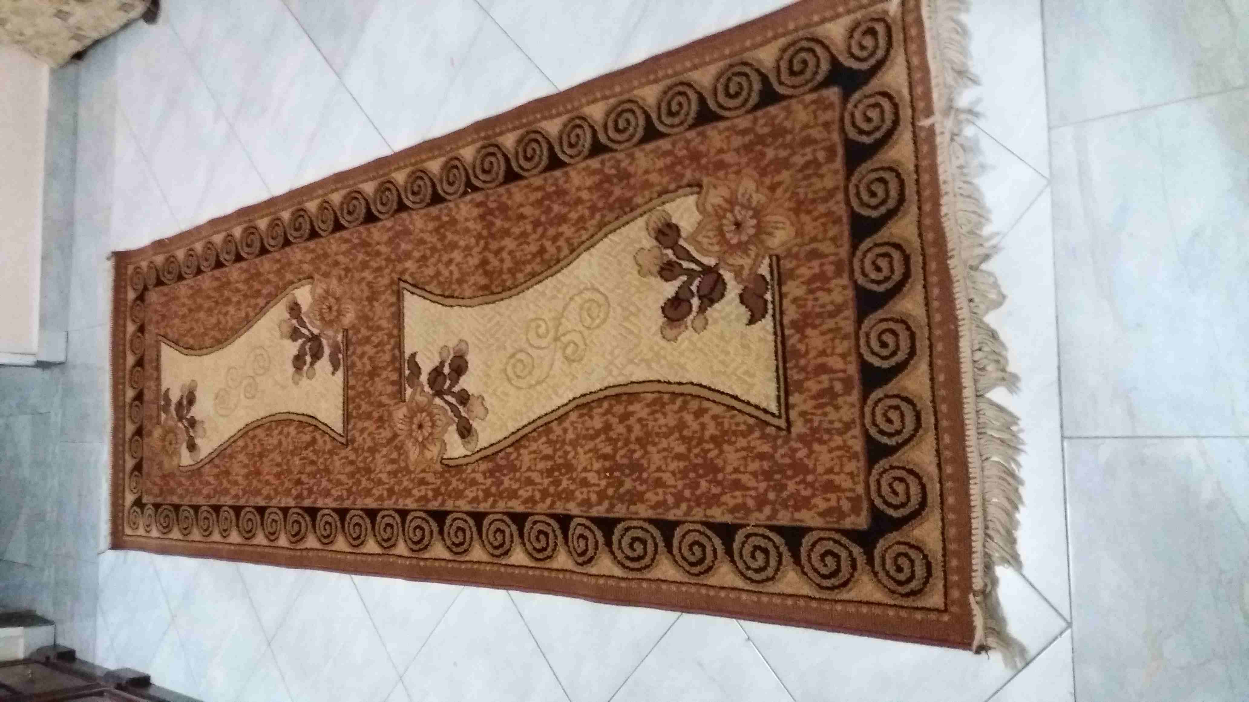 ش الكهف                                            


	 				لا تنسَ أنك شاهدت هذا الإعلان في عنكبوت            
	 				
                            سجاده جديده بحاله ممتازه بحجم 2 9&times;1متر...