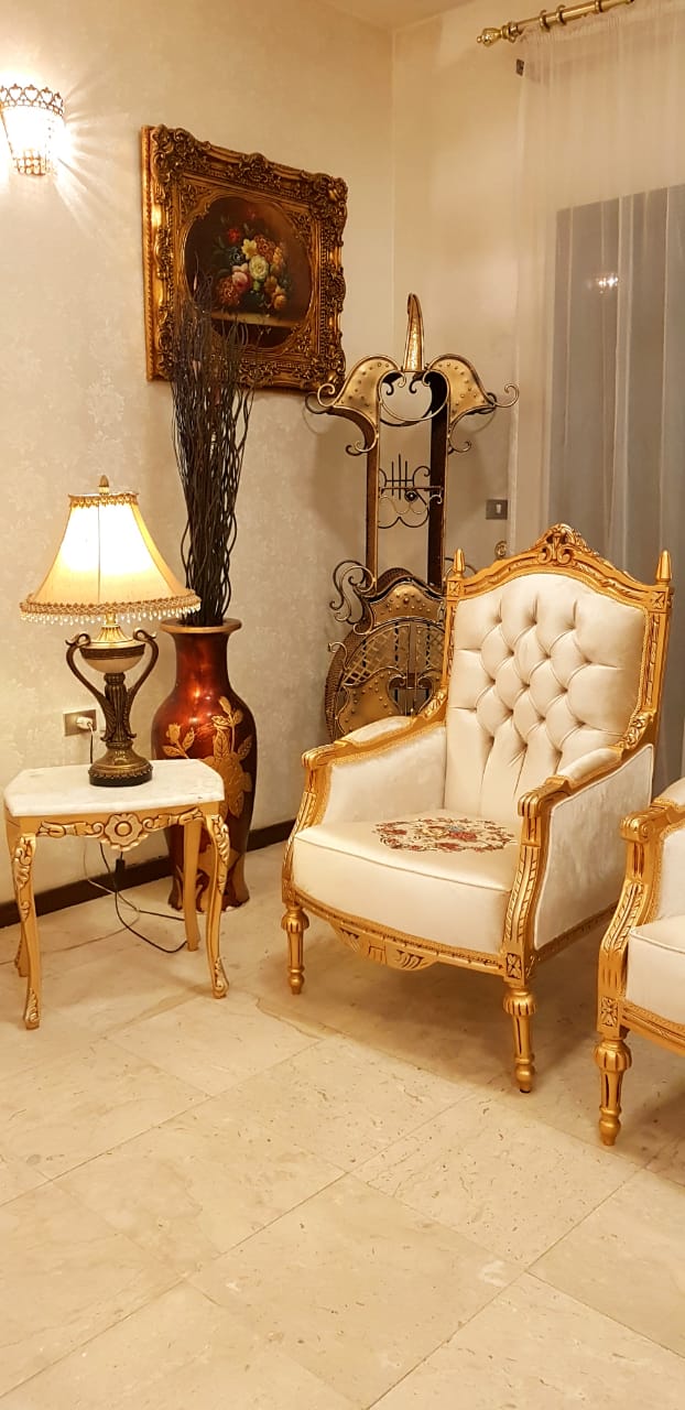 أطقم كنب كلاسيكية ملكية جديدة مصنعة من خشب الزان التركي
لا تنسَ أنك شاهدت هذا الإعلان في عنكبوت...