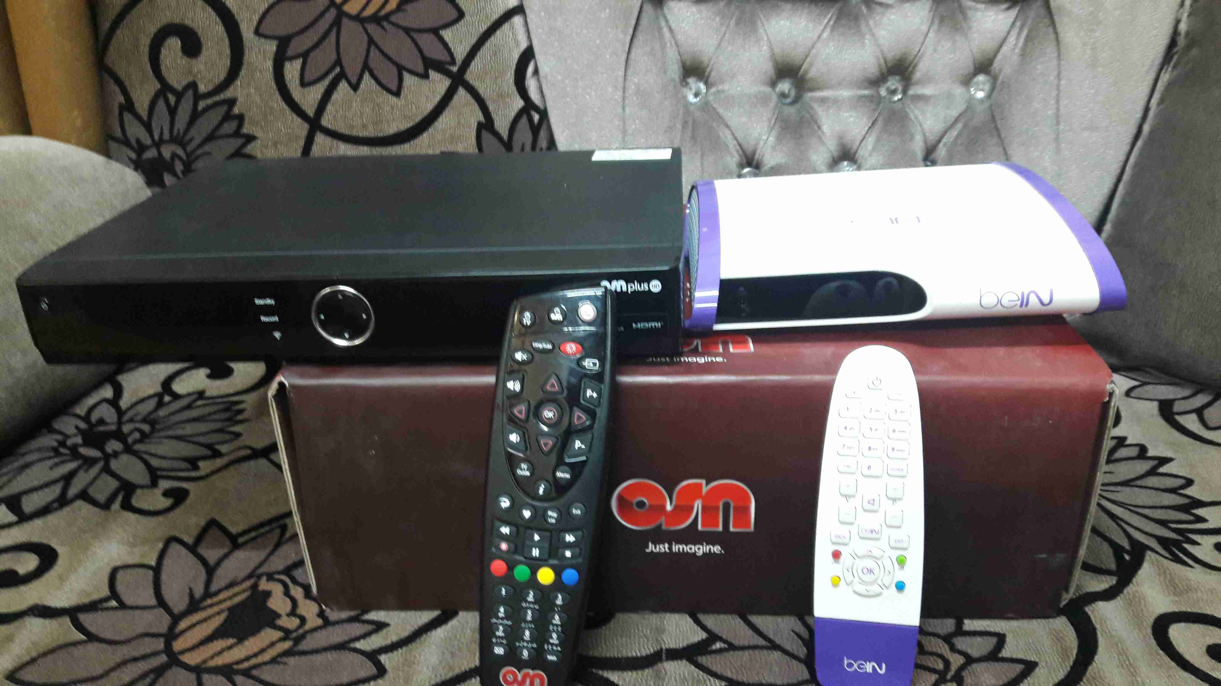 رسيفر بي ان سبورت وجهاز osn بحال الجديد
لا تنسَ أنك شاهدت هذا الإعلان في عنكبوت
رسيفر بي ان س...