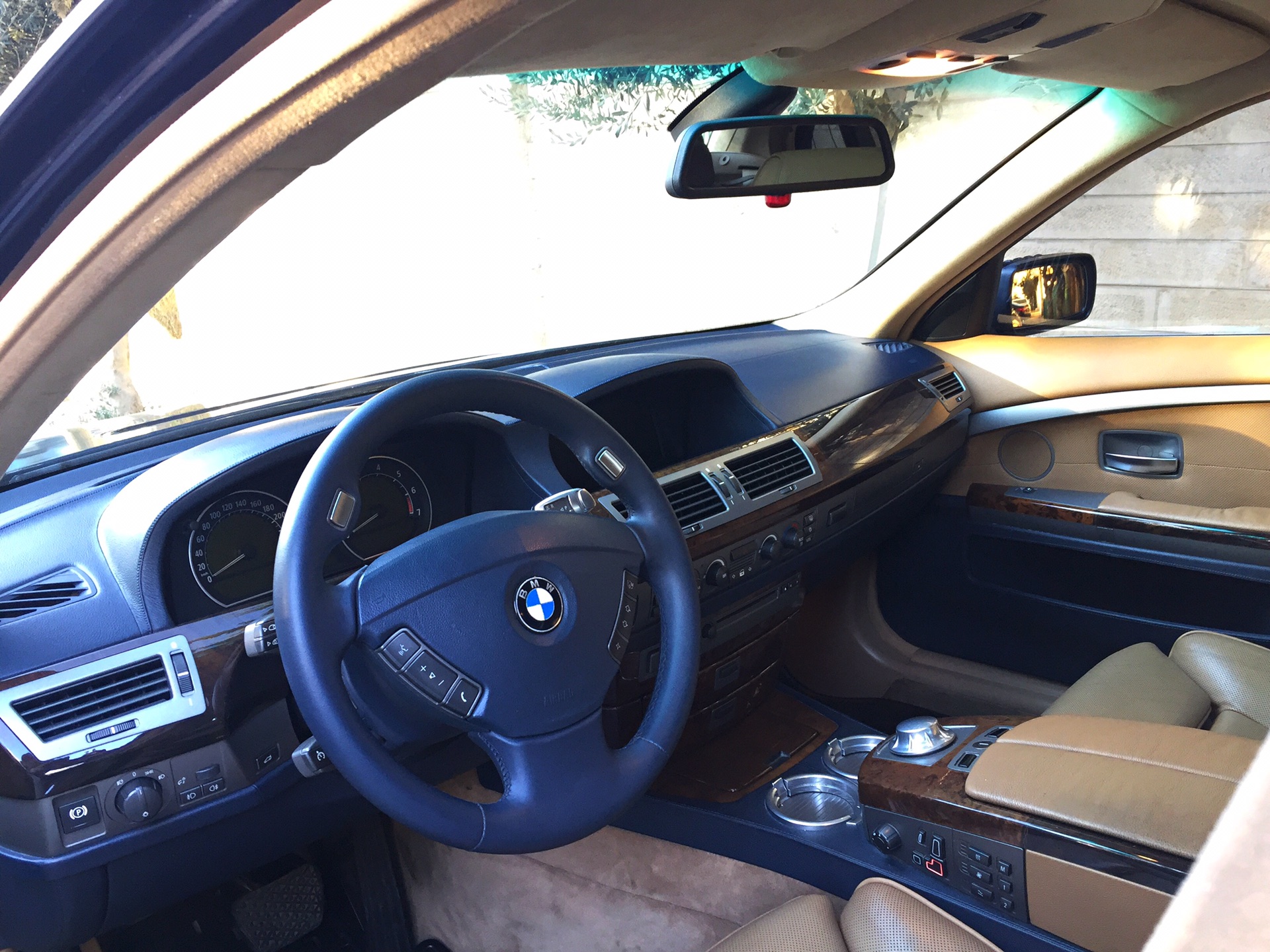 BMW 760 Li
لا تنسَ أنك شاهدت هذا الإعلان في عنكبوت
‏Bmw 760 Li (2004)
‏Converted (200...