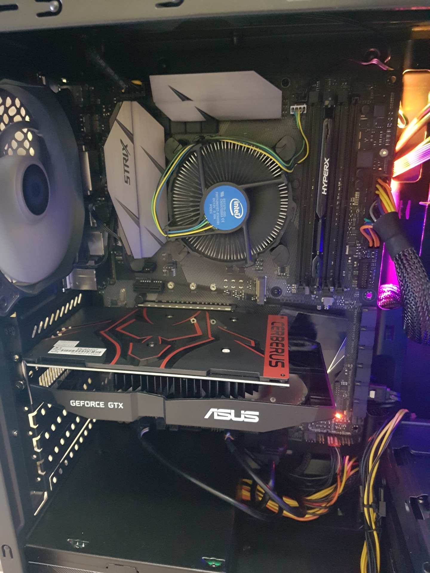 pc gaming
لا تنسَ أنك شاهدت هذا الإعلان في عنكبوت
كمبيوتر احترافي للألعاب والتصميم والرسوميات...