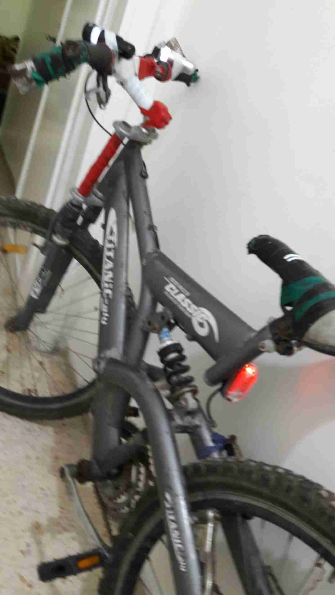 باسكاليت SUPER CLASSIC SPORTS BICYCLE
لا تنسَ أنك شاهدت هذا الإعلان في عنكبوت
بحالت الوكالة ف...