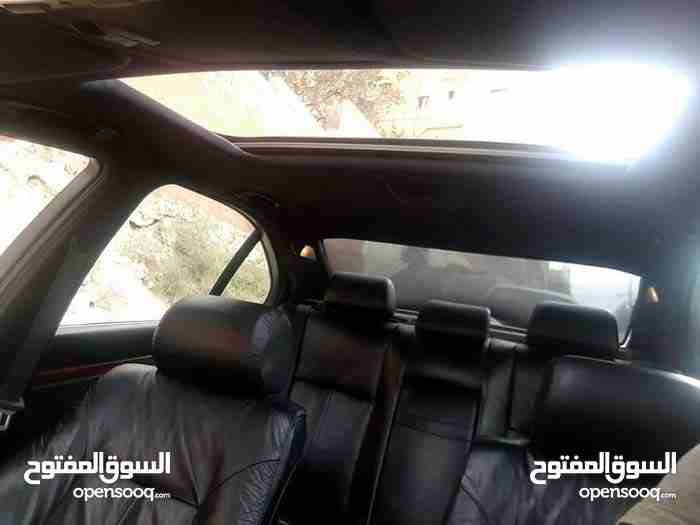 بي ام الدب Bmw الدب 1998
لا تنسَ أنك شاهدت هذا الإعلان في عنكبوت
الفحص بالصور
بي ام الدب موديل...