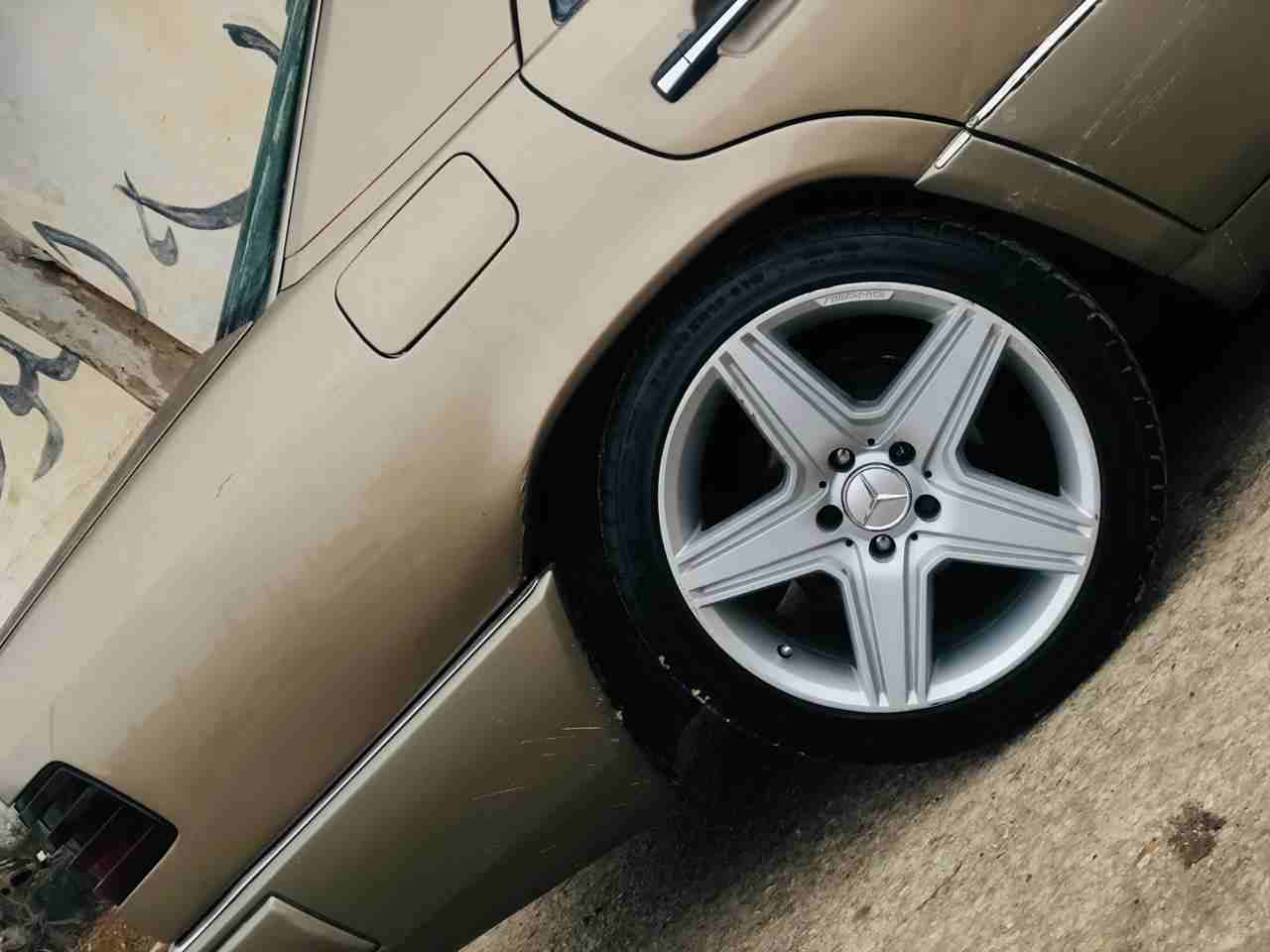 مرسيدس بطة موديل 90 فل كامل اتومتك وبسعرررررررر مغررررررري 0786678620
لا تنسَ أنك شاهدت هذا الإعلان في عنكبوت...