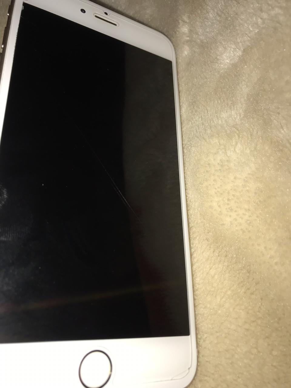 مع كامل اغراضو شاحن وسماعة والكرتونة كفر
لا تنسَ أنك شاهدت هذا الإعلان في عنكبوت
تلفون نضيف...