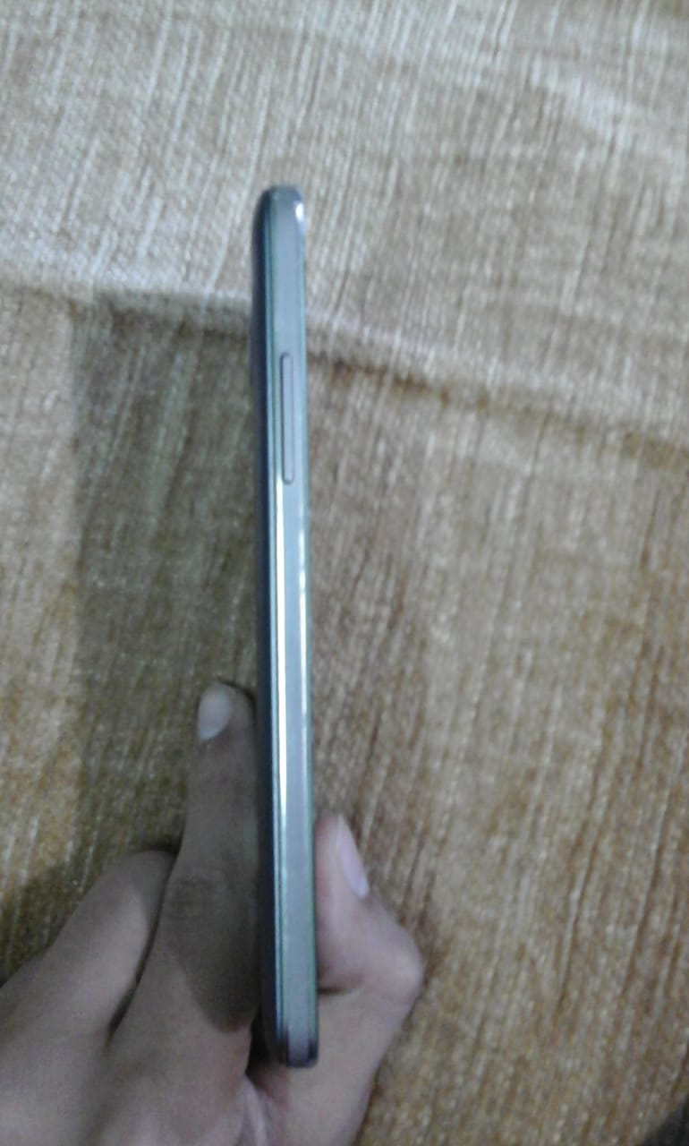 (استعمال خفيف)samsung grand prime فضي
لا تنسَ أنك شاهدت هذا الإعلان في عنكبوت
موبيل samsung g...